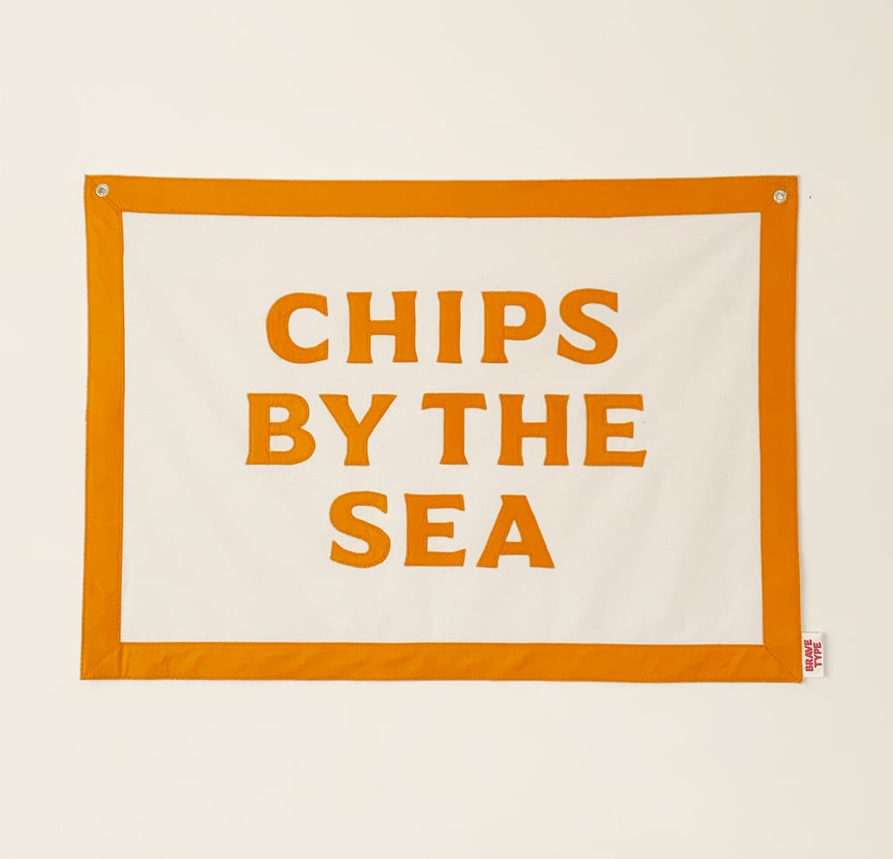 Image of .CHIPS BY THE SEA. 