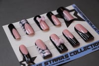 Image 2 of Pretty Pink (Medium)