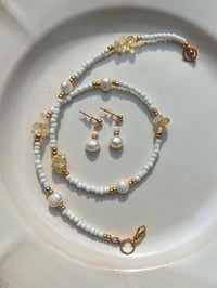 Image 2 of “Santorini” 18k gold studs