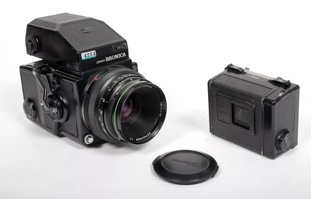 Image of Bronica ETRS 6X4.5 medium format camera w/ 75mm EII lens + AE II Prism + 2 backs #4254