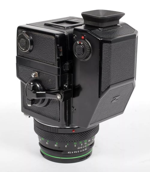 Image of Bronica ETRS 6X4.5 medium format camera w/ 75mm EII lens + AE II Prism + 2 backs #4254