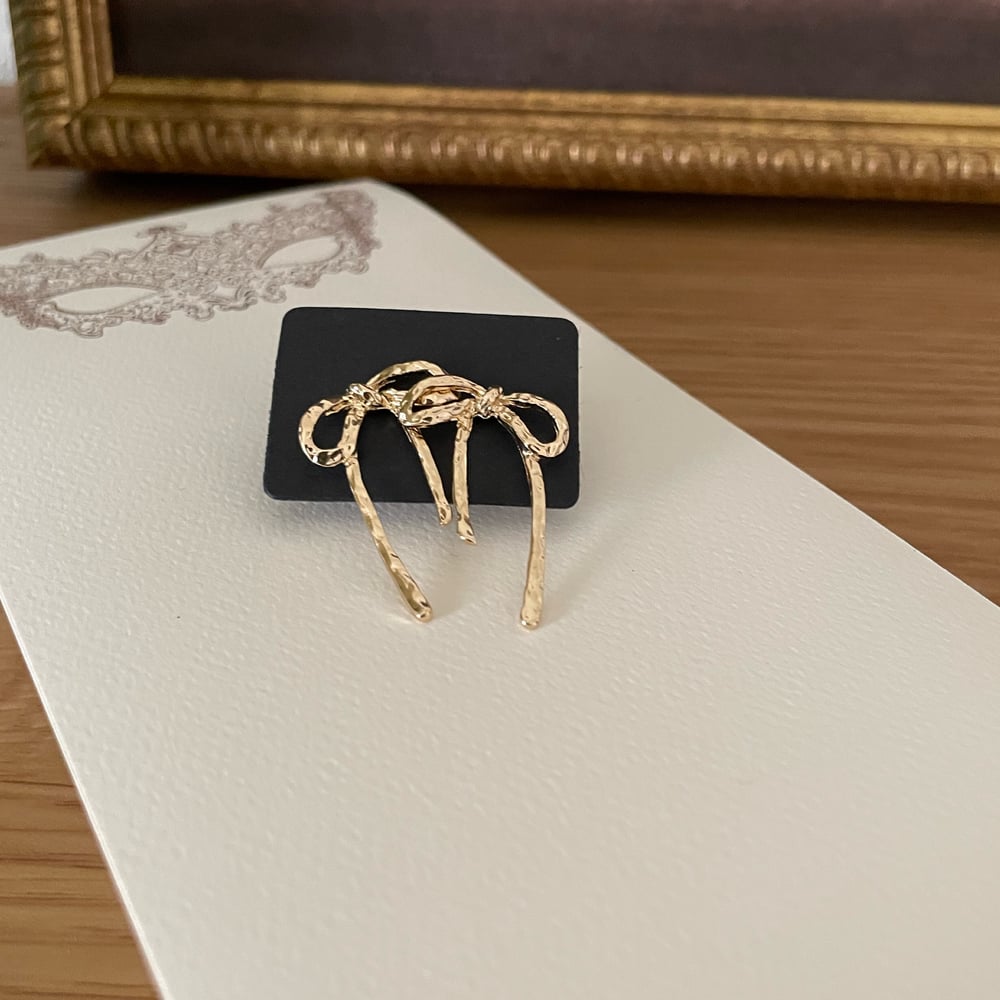 Image of Bow Delight Earrings