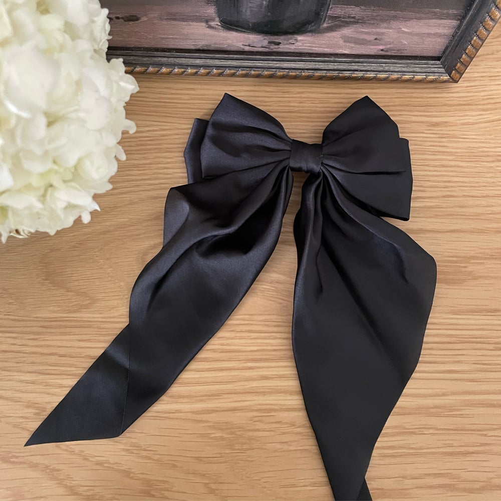 Image of Black Bow