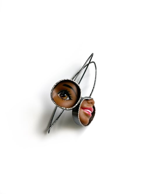 Image of Smile & Eye Pull-Thru Earrings 7