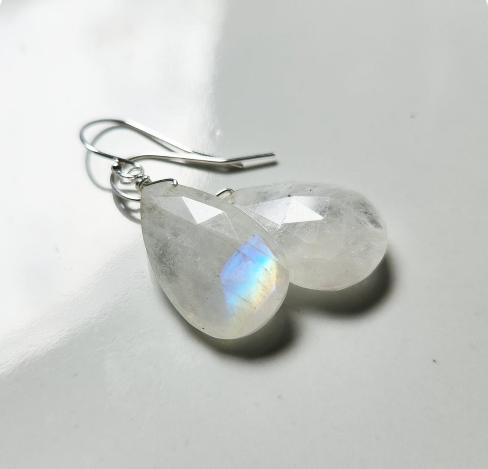 Image of Luna Moonstone Necklace and Earrings