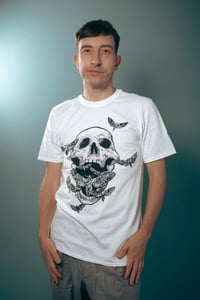 Image 2 of MOTH SCREAM TEE