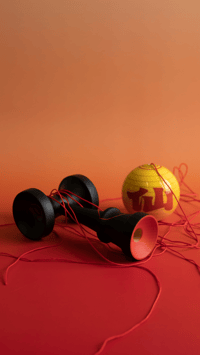 Image 3 of “Lantern” kendama