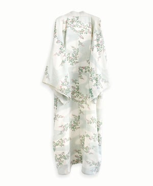 Image of Silke kimono dame - hvid med floder og berberisblade