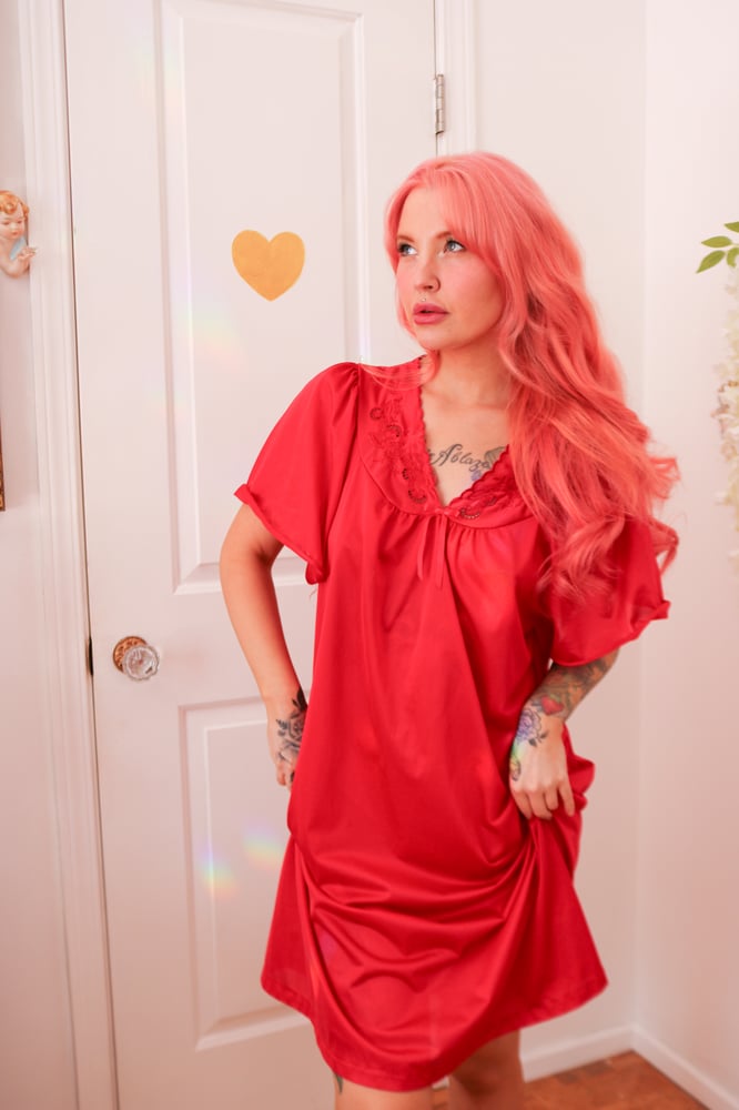 Image of Vintage 80s Kelly Reed Bright Red Nightgown with Floral Embroidery Details (1X)