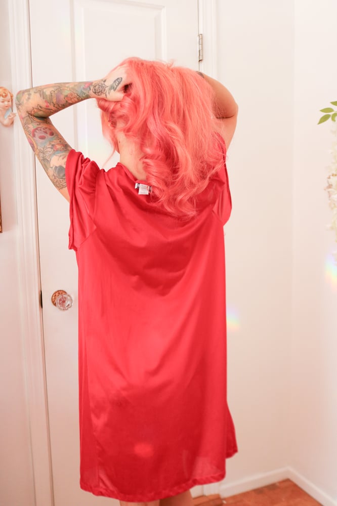 Image of Vintage 80s Kelly Reed Bright Red Nightgown with Floral Embroidery Details (1X)