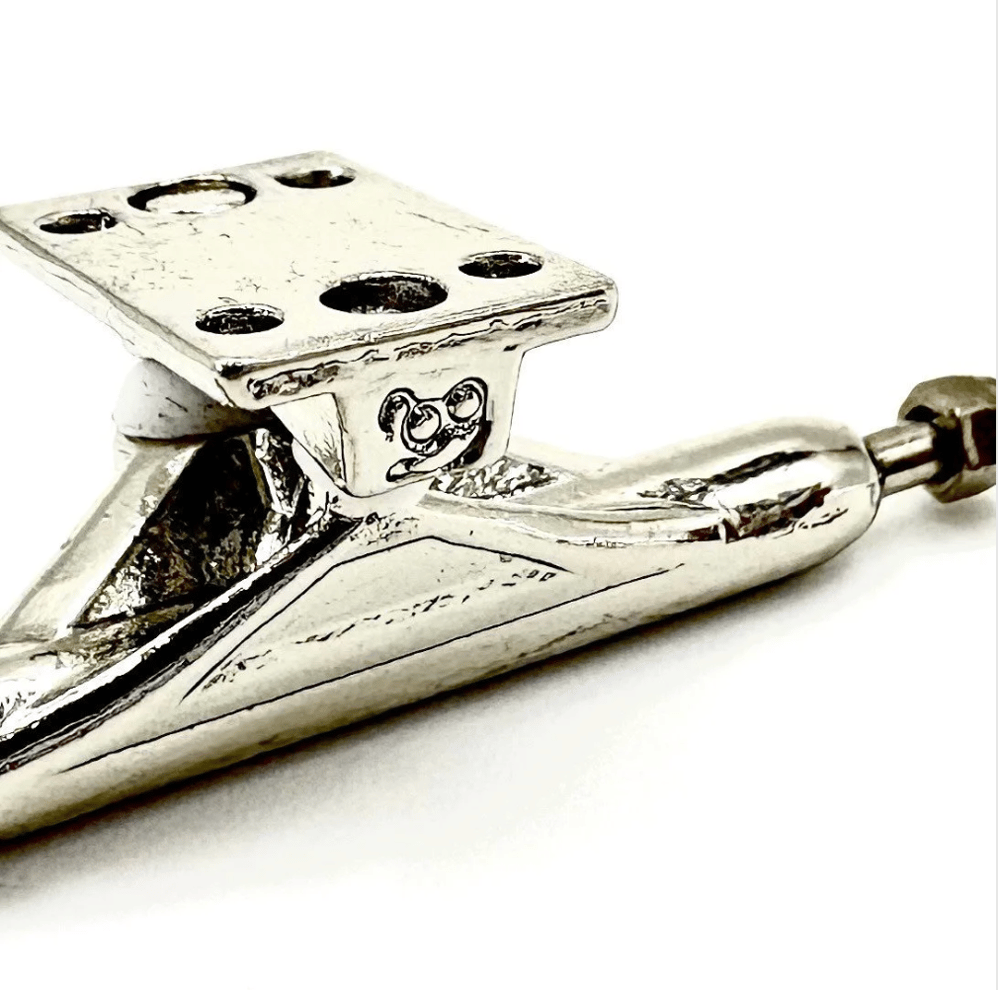Image of UAG V3 Trucks (Chrome Polished)