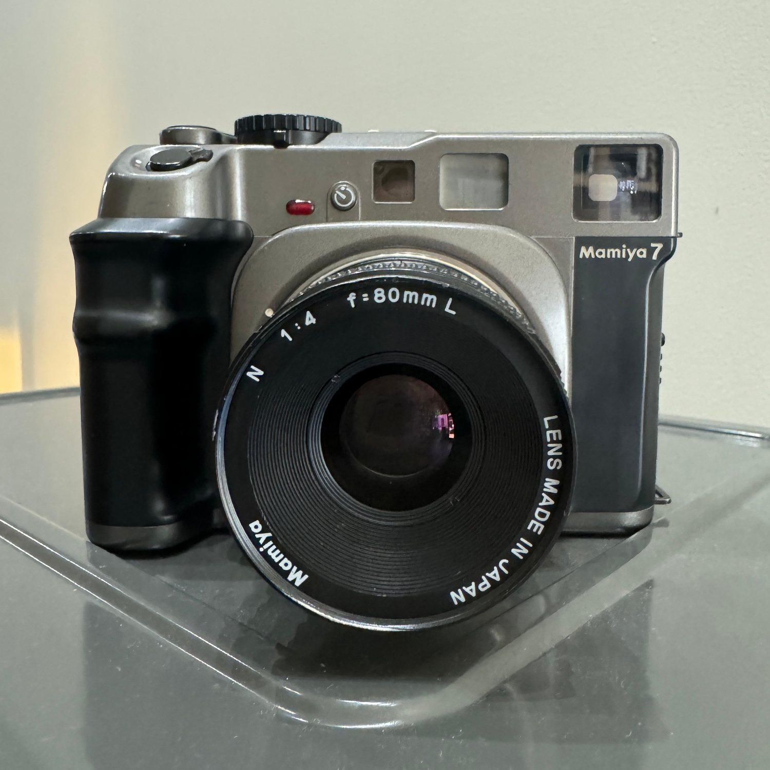 Image of Mamiya 7 with 80mm (1004388, 2003461)