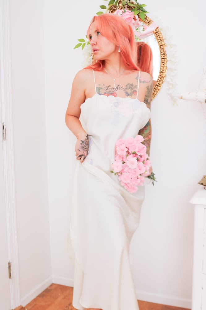 Image of Vintage 1980s Deena Light Ivory Floor Length Nightgown (Medium)