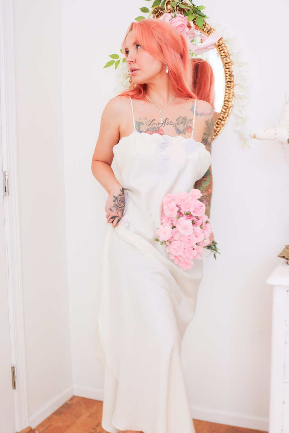Vintage 1980s Deena Light Ivory Floor Length Nightgown (Medium)
