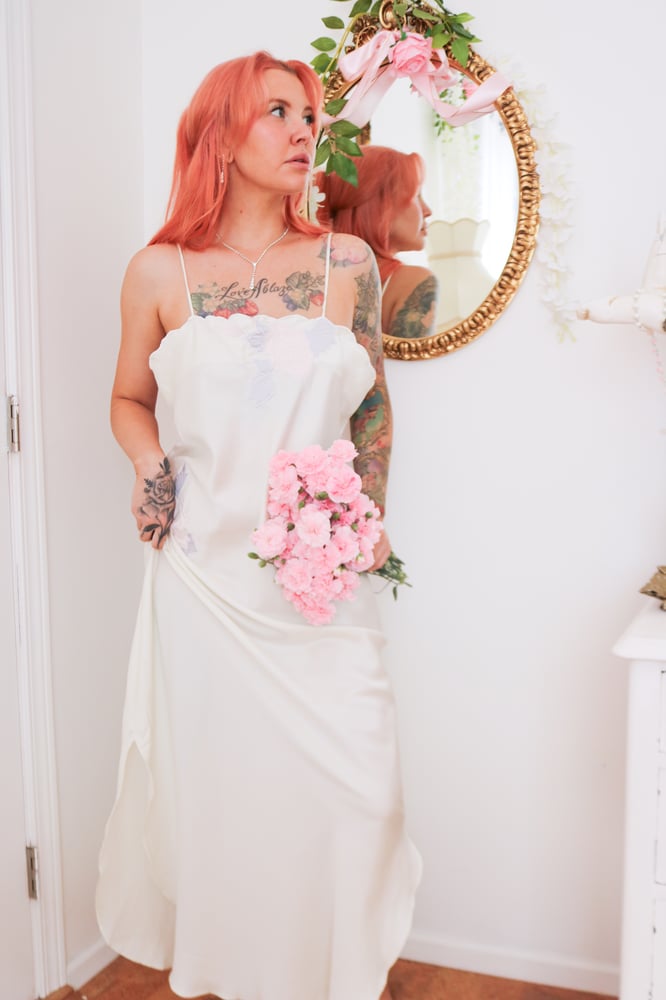Image of Vintage 1980s Deena Light Ivory Floor Length Nightgown (Medium)