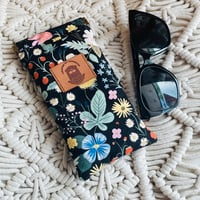Image 2 of Etui à lunettes Grumpy Rose, Blanc et Noir