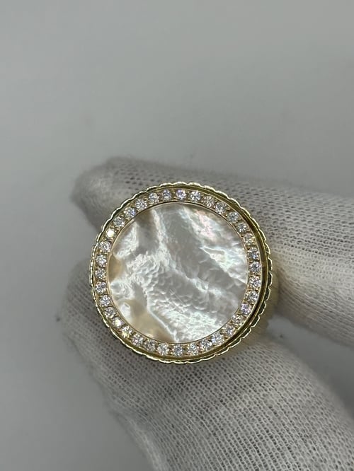 Image of Solid 9K Gold VVS1 Diamond Bezel Mother Of Pearl Sovereign Ring