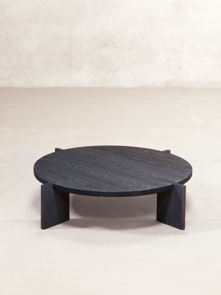 Image of x+l 14 full circle coffee table