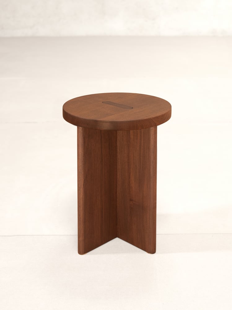 Image of x+l 15 full circle stool