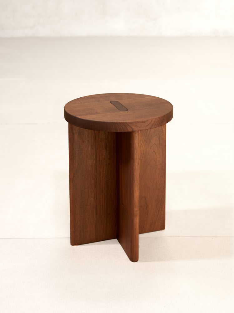 Image of x+l 15 full circle stool