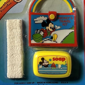 Image of Set de voyage Mickey Mouse années 70 stock neuf