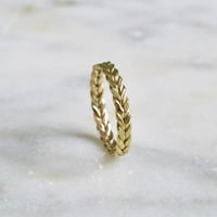 Image 2 of 3mm Wreath Ring in Gold