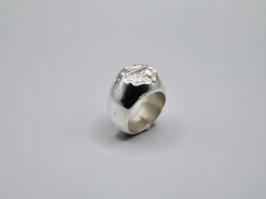 chunky signet ring