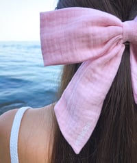 Image 2 of OLIVIA BOW · orchid pink