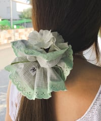 Image 4 of LUCIE SCRUNCHIE · green tartan