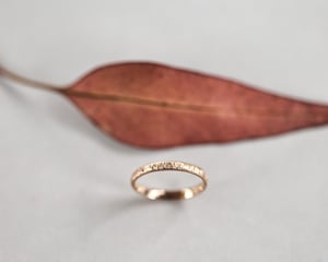 Image of 18ct rose gold 2mm horn texture ring