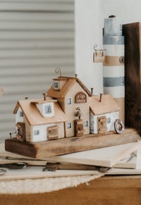 Image 2 of Book holder (stopper) driftwood series “Helk”