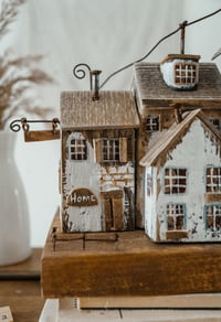 Image 2 of Holder (stopper) for books “Street of Childhood-3”