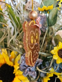 Image 3 of Brown girly owl feeshie with bow and bead - Macintosh apple....thinner size 