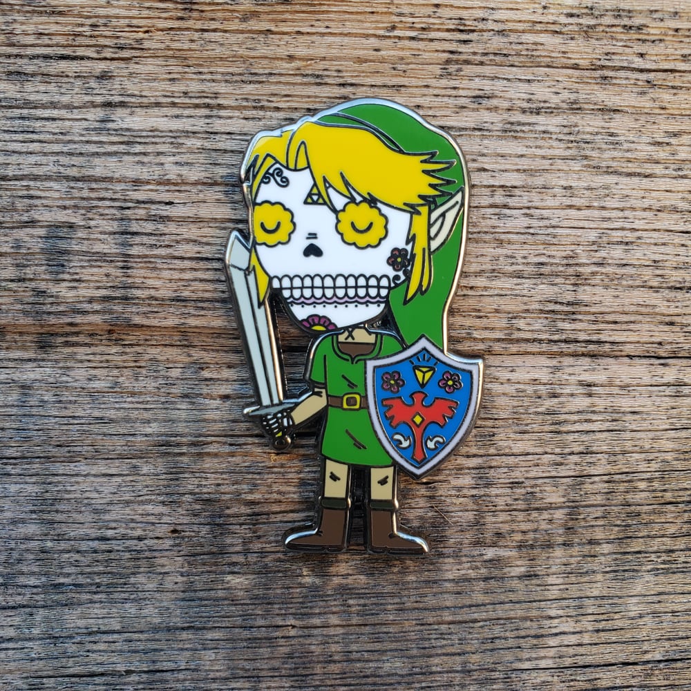 Link Calavera Enamel Pin