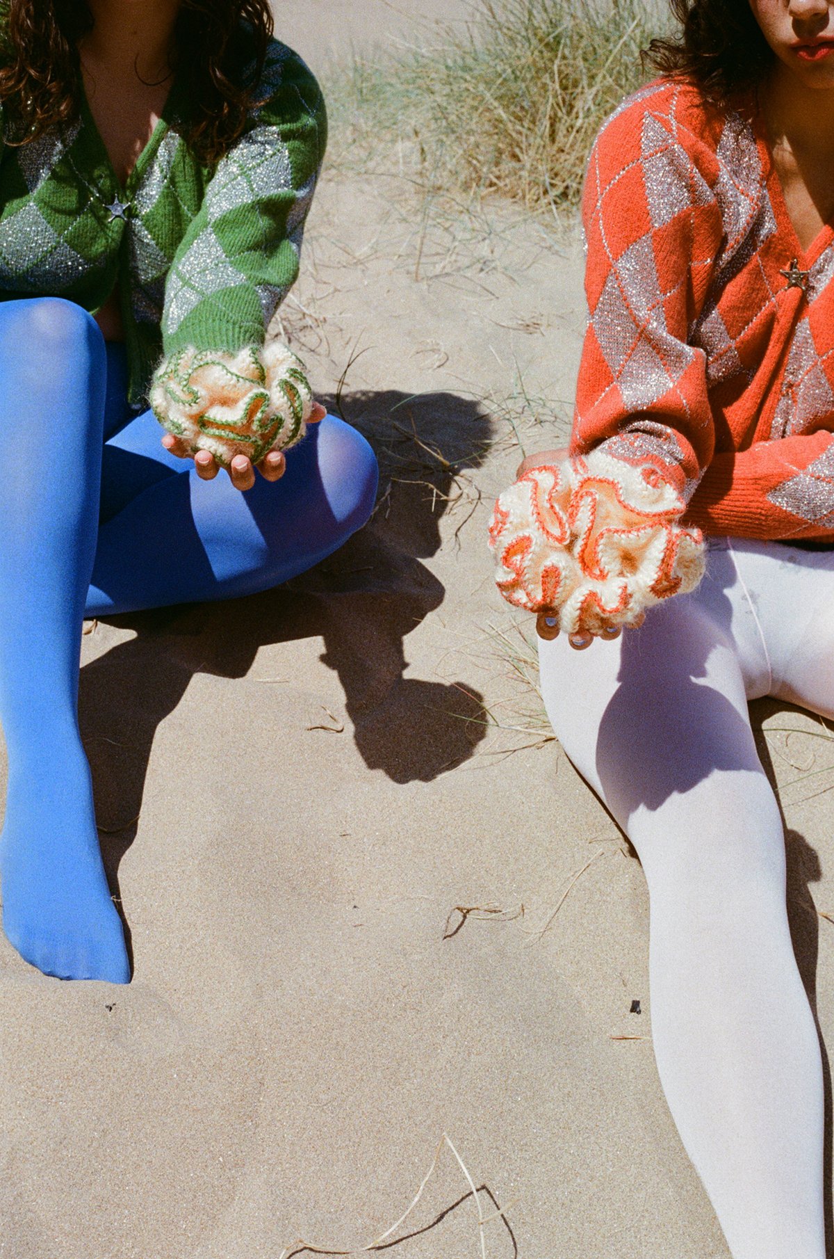 FRILLY CORAL SCRUNCHIES