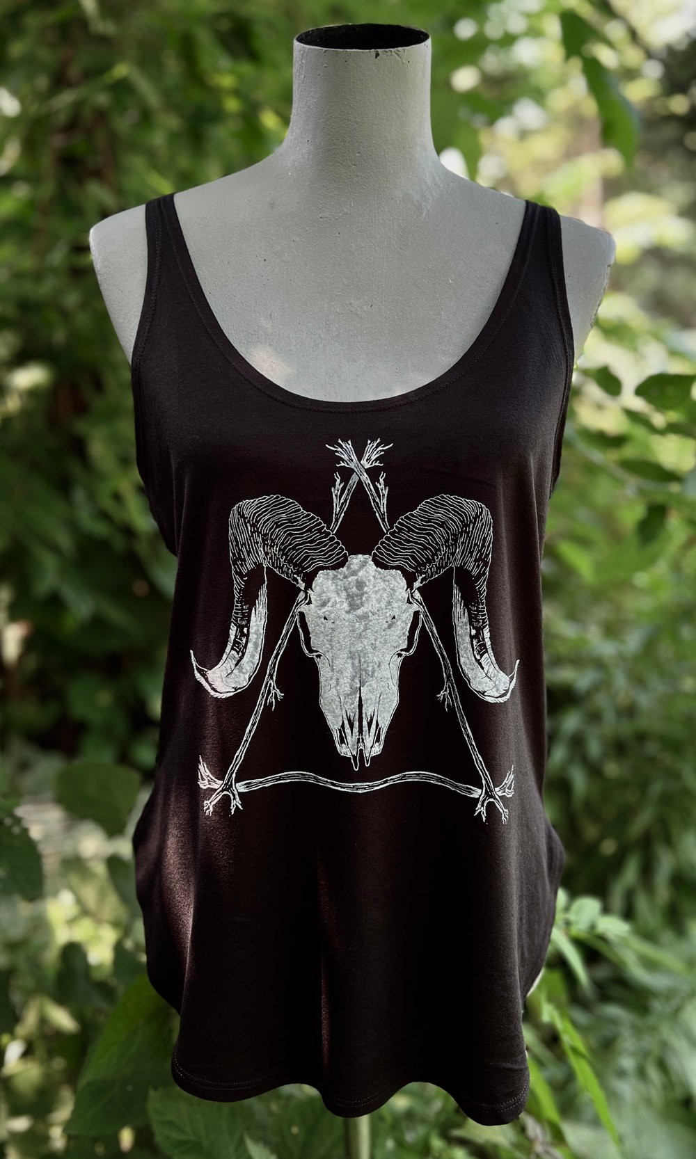 Image of RAM SKULL BLACK SIDE SLIT TANK