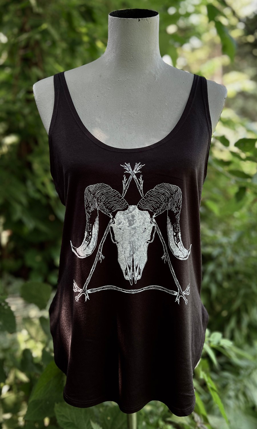 Image of RAM SKULL BLACK SIDE SLIT TANK