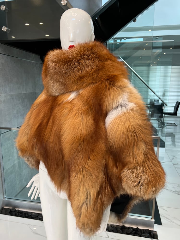 Image of Georgia Fur Poncho (red fox)