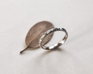 Image of Platinum 2mm Floral engraved ring