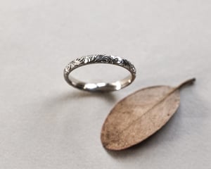 Image of Platinum 2mm Floral engraved ring