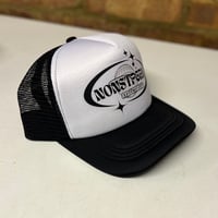 Black/white soft-shell trucker