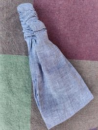 Image 5 of Linen Elastic Haircovering in Black/White Houndstooth