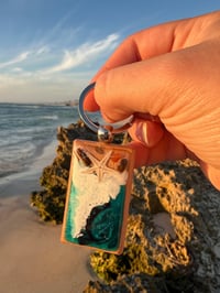 Image 3 of Ocean Resin Keyring Gift