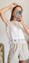 Haut blanc dentelle [Kai]