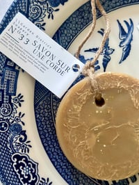 Image 3 of Savon Sur Une Corde Coco 33 Santal + Coconut Soap on a Rope