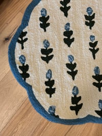 Image 2 of Cottage scalloped floor rug 