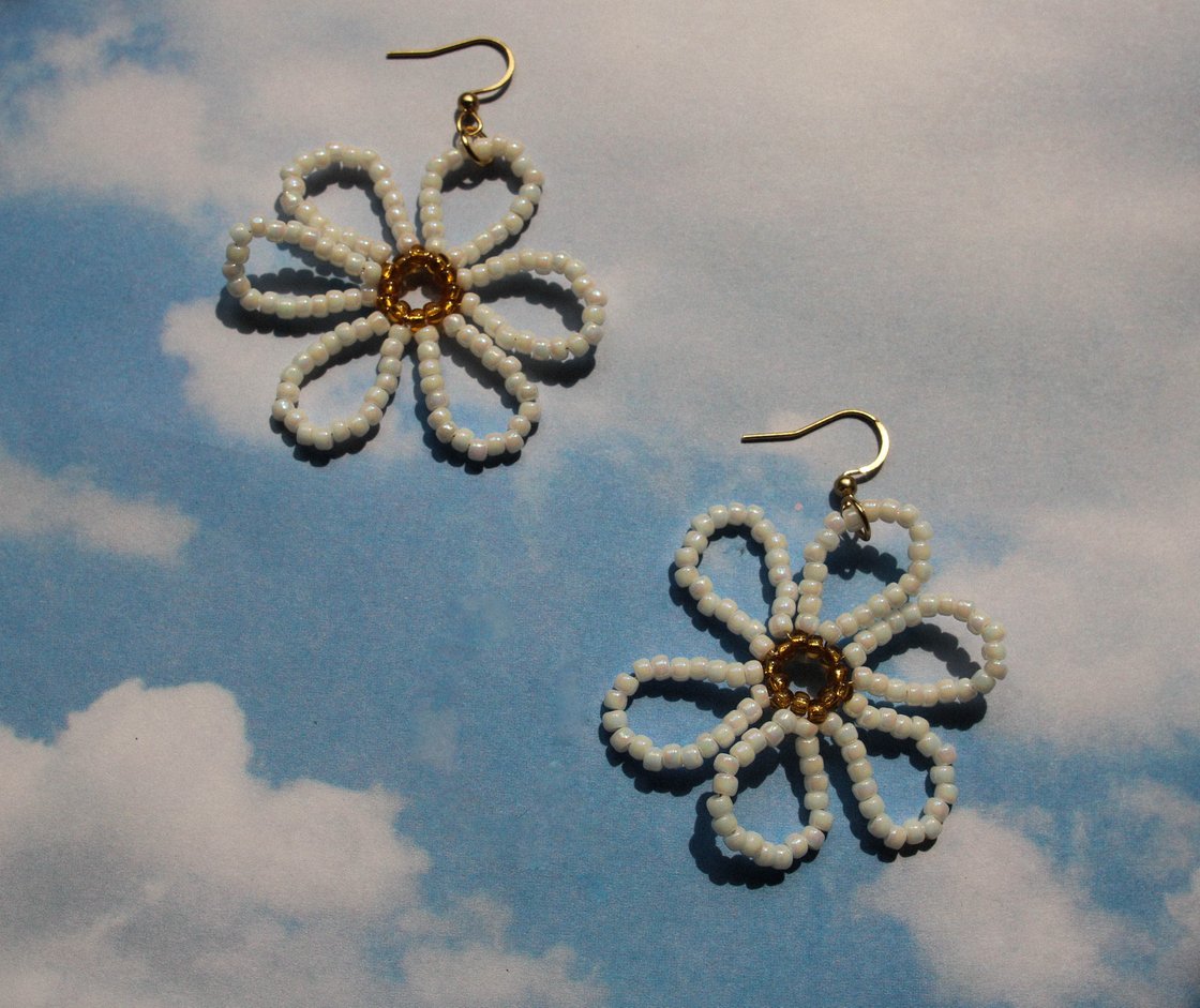 Image of daisy earrings