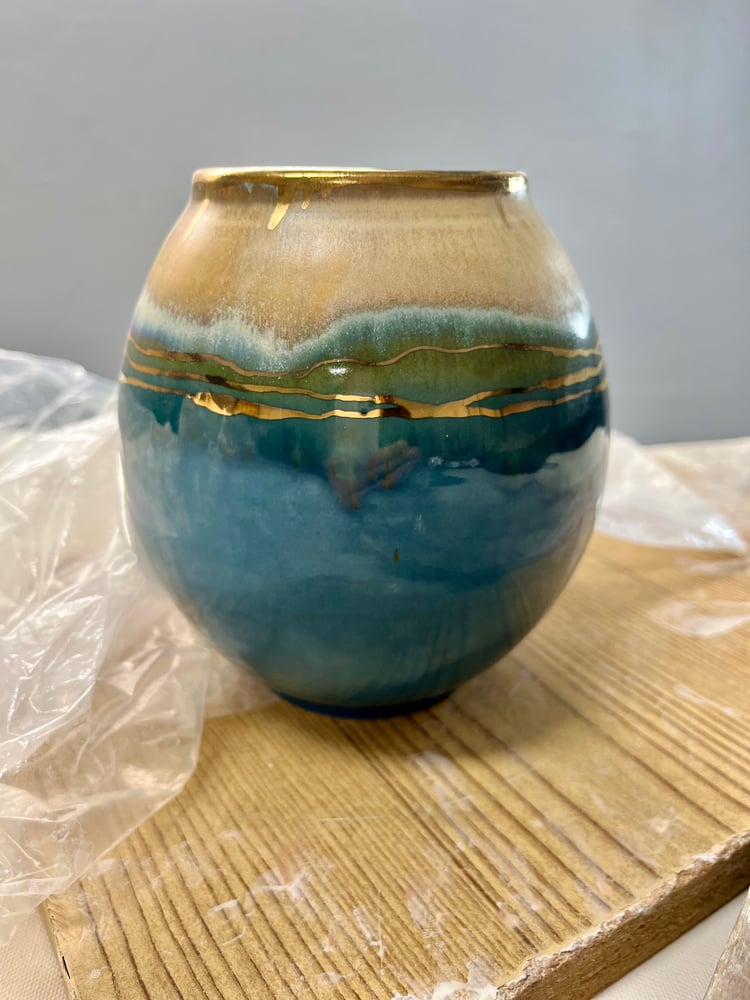 Image of blue ocean moon vase