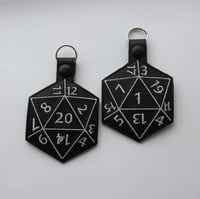 Image 1 of D20 Keyring - 20