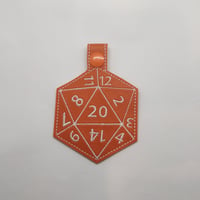 Image 3 of D20 Keyring - 20